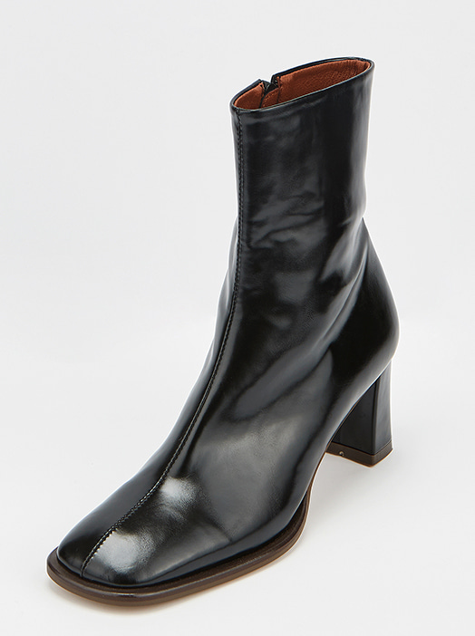 Slimline Ankle Boots (Black)